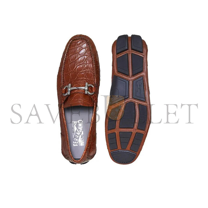 FERRAGAMO GANCINI-BUCKLE LEATHER DRIVING SHOES 